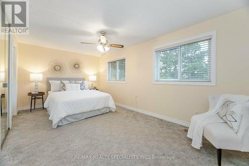 19 - 561 Childs Drive, Milton, ON - Indoor Photo Showing Bedroom