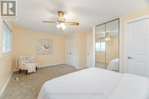 19 - 561 Childs Drive, Milton, ON - Indoor Photo Showing Bedroom