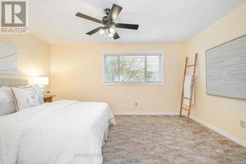 19 - 561 Childs Drive, Milton, ON - Indoor Photo Showing Bedroom