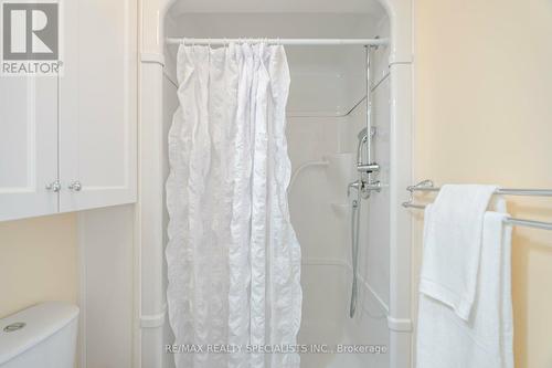 19 - 561 Childs Drive, Milton, ON - Indoor Photo Showing Bathroom