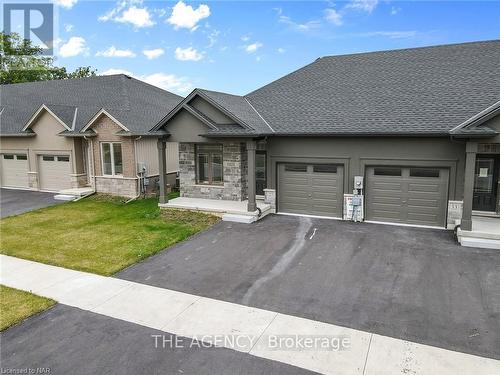 27 Austin Drive, Welland (West Welland), ON - Outdoor With Facade