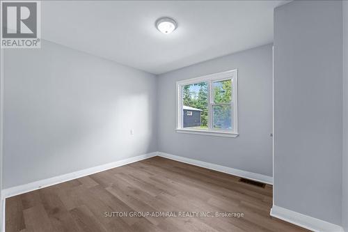 7613 Highway 26, Clearview, ON - Indoor Photo Showing Other Room