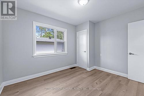 7613 Highway 26, Clearview, ON - Indoor Photo Showing Other Room