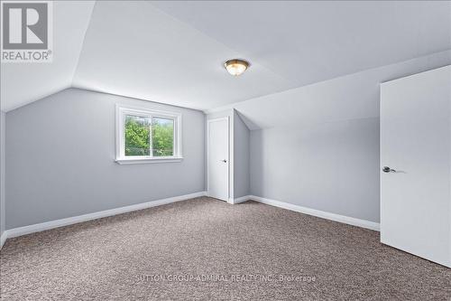 7613 Highway 26, Clearview, ON - Indoor Photo Showing Other Room