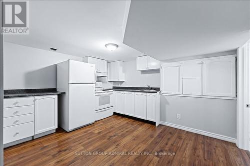 7613 Highway 26, Clearview, ON - Indoor Photo Showing Kitchen