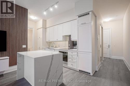 Ph06 - 9075 Jane Street, Vaughan, ON - Indoor Photo Showing Kitchen