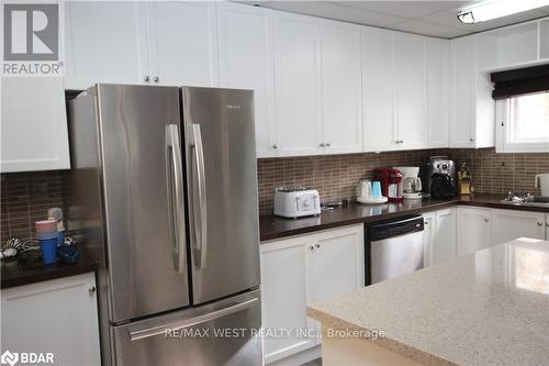 1203 Tiny Beaches Road S, Tiny, ON - Indoor Photo Showing Kitchen