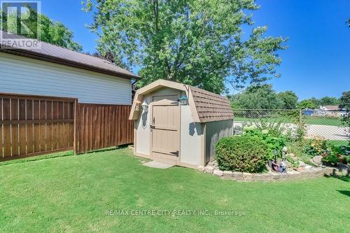 112 Harold Ct Court, Lucan Biddulph (Lucan), ON - Outdoor