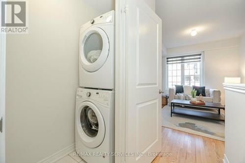 8 Haymarket Drive, Brampton, ON - Indoor Photo Showing Laundry Room