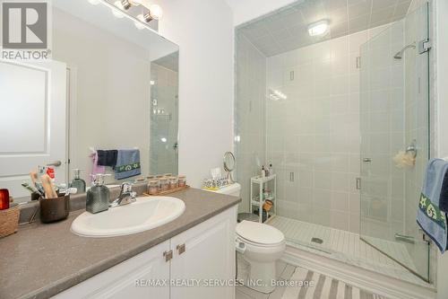 8 Haymarket Drive, Brampton, ON - Indoor Photo Showing Bathroom