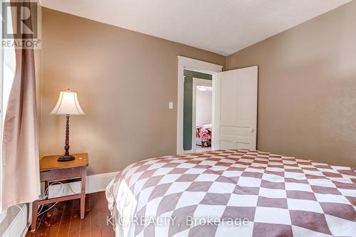 2 Boundary Lane, Thorold, ON - Indoor Photo Showing Bedroom