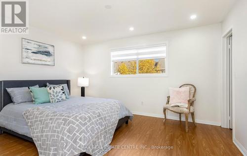 1096 Barclay Circle, Milton, ON - Indoor Photo Showing Bedroom