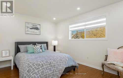 1096 Barclay Circle, Milton, ON - Indoor Photo Showing Bedroom