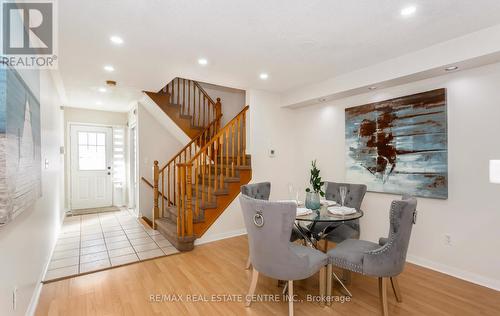 1096 Barclay Circle, Milton, ON - Indoor Photo Showing Dining Room