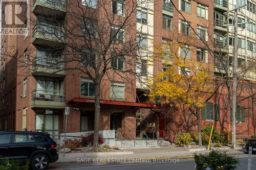 704 - 70 Mill Street, Toronto, ON - Outdoor With Balcony With Facade