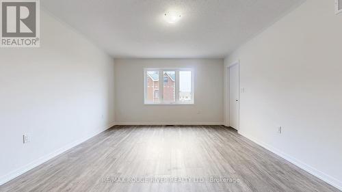 1532 Wheatcroft Drive, Oshawa, ON - Indoor Photo Showing Other Room