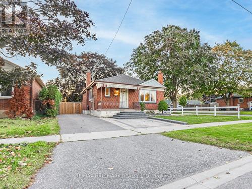 270 Highland Avenue, Oshawa, ON - Outdoor