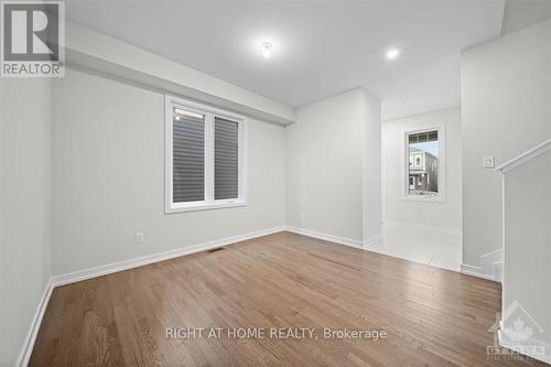 74 Hackamore Crescent, Ottawa, ON - Indoor Photo Showing Other Room