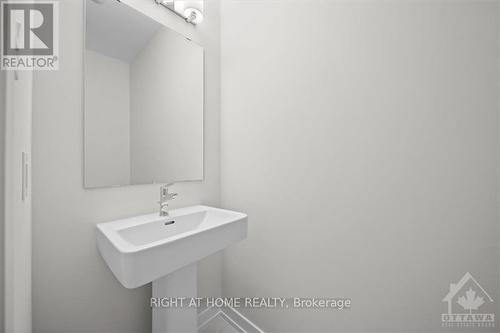 74 Hackamore Crescent, Ottawa, ON -  Photo Showing Bathroom