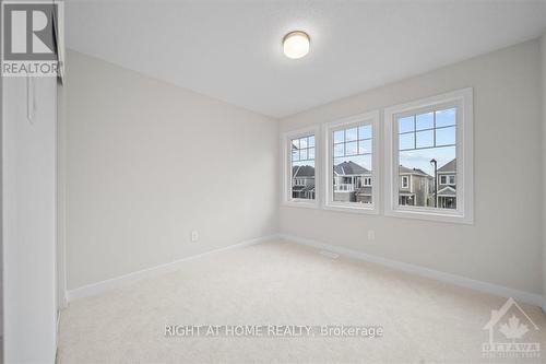 74 Hackamore Crescent, Ottawa, ON - Indoor Photo Showing Other Room