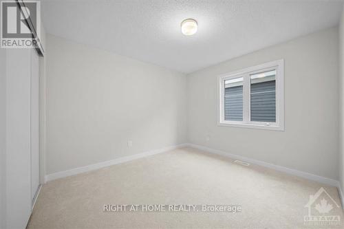 74 Hackamore Crescent, Ottawa, ON - Indoor Photo Showing Other Room