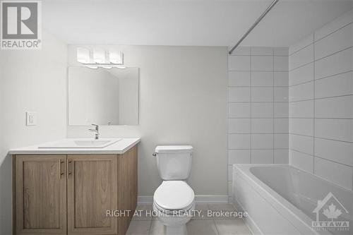 74 Hackamore Crescent, Ottawa, ON - Indoor Photo Showing Bathroom