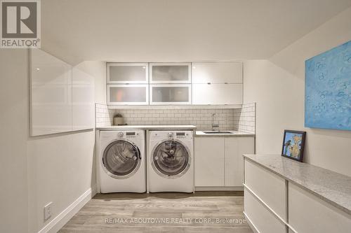 1246 Cottonwood Crescent, Oakville, ON - Indoor Photo Showing Laundry Room