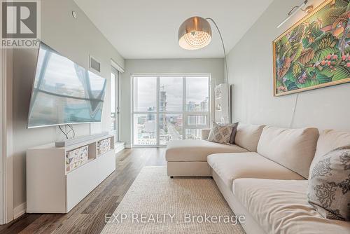 2106 - 4011 Brickstone Mews, Mississauga, ON - Indoor Photo Showing Living Room