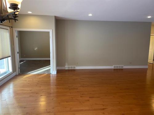 8 Bayhill Crescent, Brandon, MB - Indoor Photo Showing Other Room