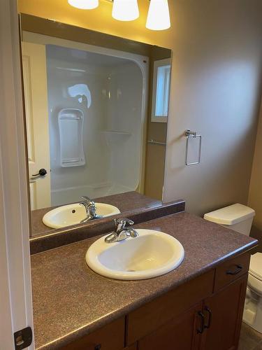 8 Bayhill Crescent, Brandon, MB - Indoor Photo Showing Bathroom