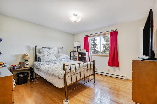 936 Northumberland Road, West St Paul, MB - Indoor Photo Showing Bedroom