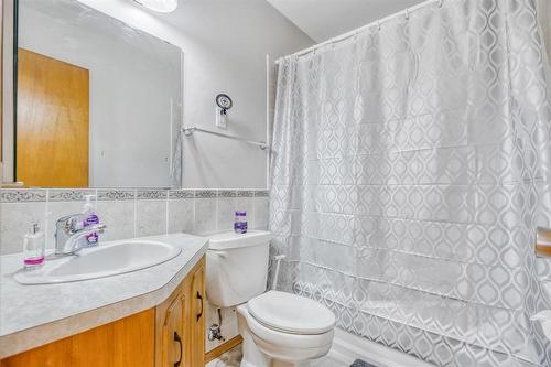 936 Northumberland Road, West St Paul, MB - Indoor Photo Showing Bathroom