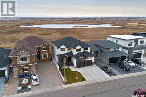 407 Kenaschuk Crescent, Saskatoon, SK - Outdoor With Facade