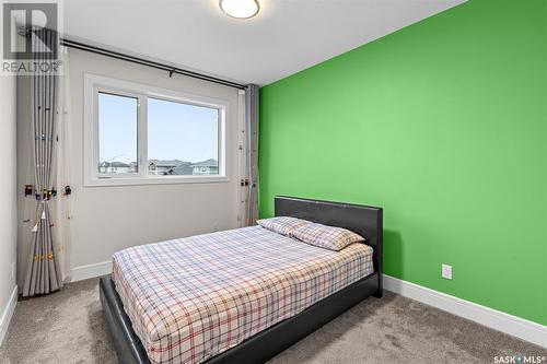 407 Kenaschuk Crescent, Saskatoon, SK - Indoor Photo Showing Bedroom