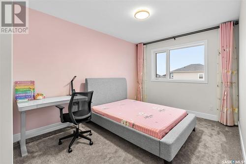 407 Kenaschuk Crescent, Saskatoon, SK - Indoor Photo Showing Bedroom