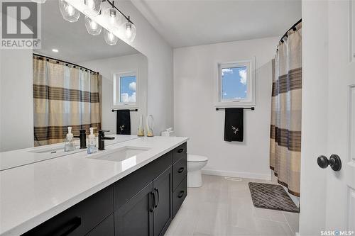 413 Germain Manor, Saskatoon, SK - Indoor Photo Showing Bathroom