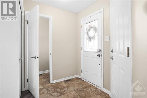 58 Yoho Drive, Ottawa, ON - Indoor Photo Showing Other Room