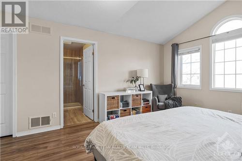 58 Yoho Drive, Ottawa, ON - Indoor Photo Showing Bedroom