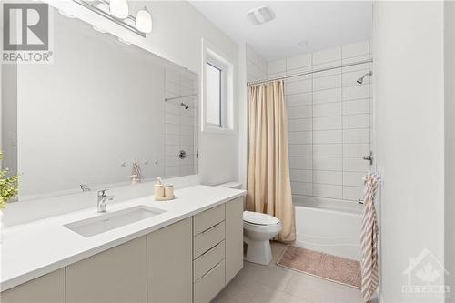 30 Conch Way, Ottawa, ON - Indoor Photo Showing Bathroom