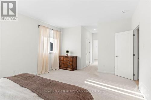 30 Conch Way, Ottawa, ON - Indoor Photo Showing Bedroom