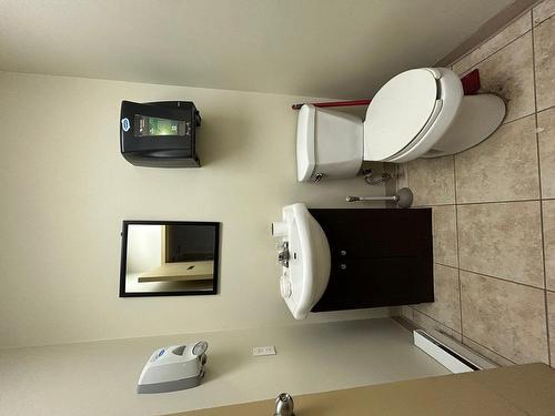 Powder room - Ss-56 Av. Principale, Rouyn-Noranda, QC - Indoor Photo Showing Bathroom