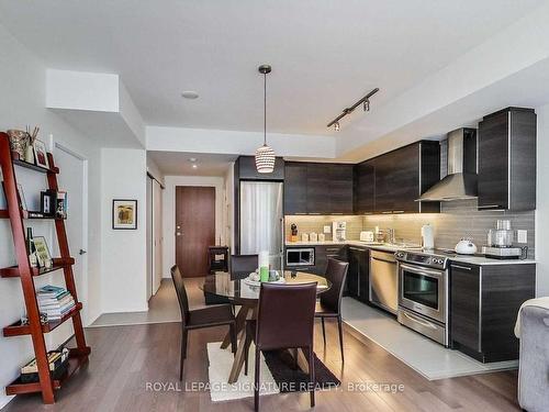 321-3 Market St, Toronto, ON - Indoor