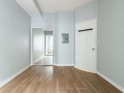 203-55 Bloor St E, Toronto, ON - Indoor Photo Showing Other Room