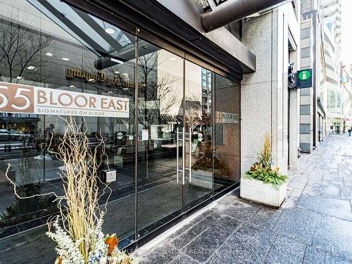 203-55 Bloor St E, Toronto, ON - Outdoor