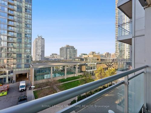 610-3 Navy Wharf Crt, Toronto, ON - Outdoor With Balcony