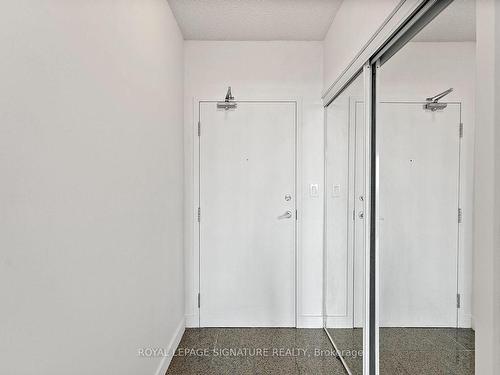 610-3 Navy Wharf Crt, Toronto, ON - Indoor Photo Showing Other Room