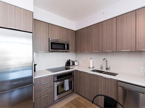 1402-728 Yates St, Victoria, BC - Indoor Photo Showing Kitchen With Double Sink With Upgraded Kitchen