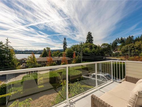 3031 Hammond Bay Rd, Nanaimo, BC 