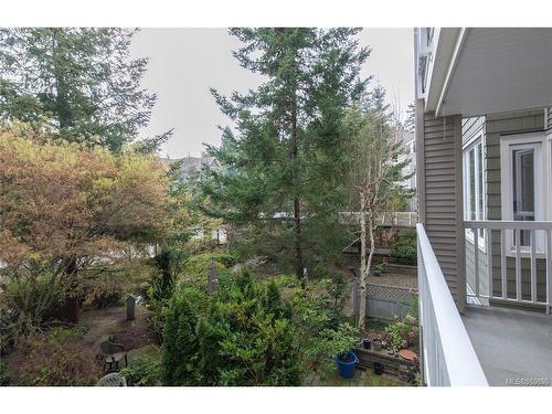 207-5660 Edgewater Lane, Nanaimo, BC - Outdoor