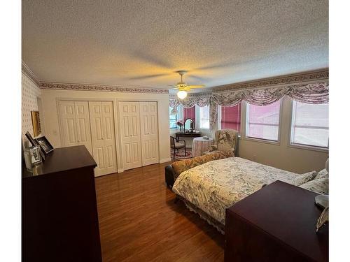 9847 Willow St, Chemainus, BC - Indoor Photo Showing Bedroom